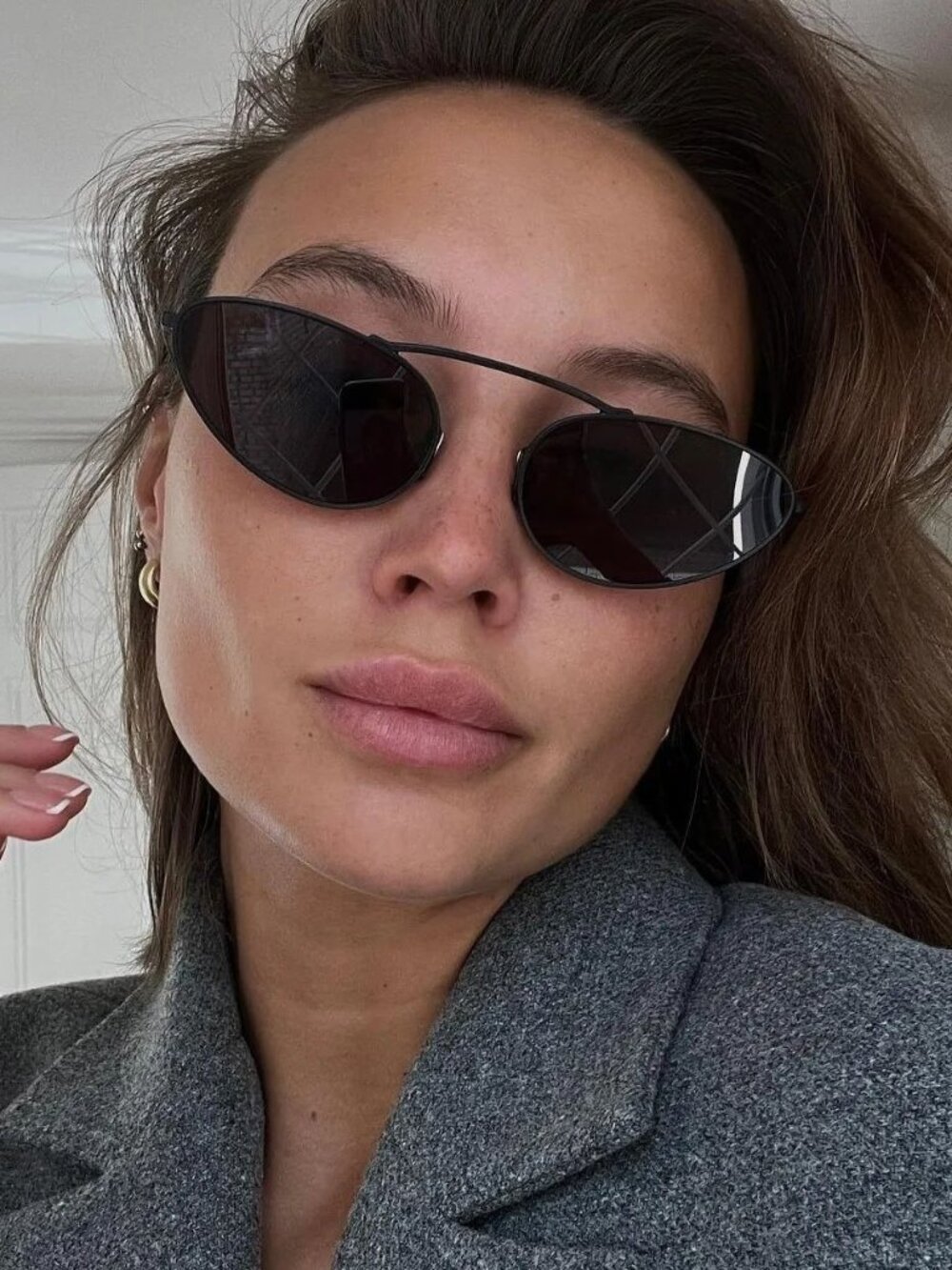 Saint Laurent SL538 001 Sunglasses Black Cat Eye Frame, Black Lenses